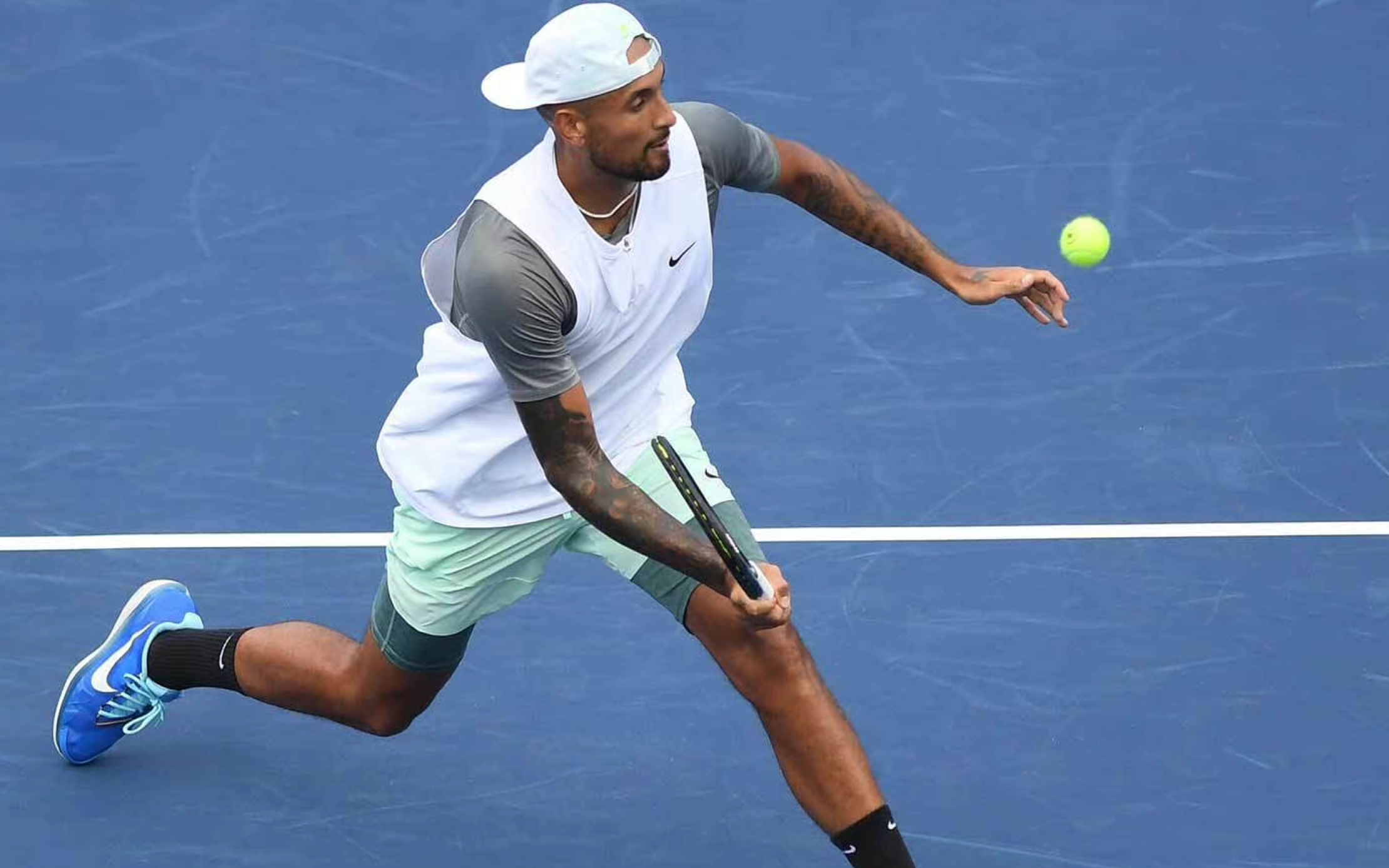 英国网球队逆转世界网球队，克耶高斯爆发神勇